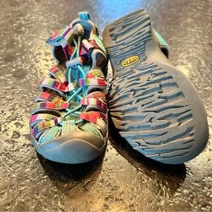 Keen Whisper youth hiking sandals -12